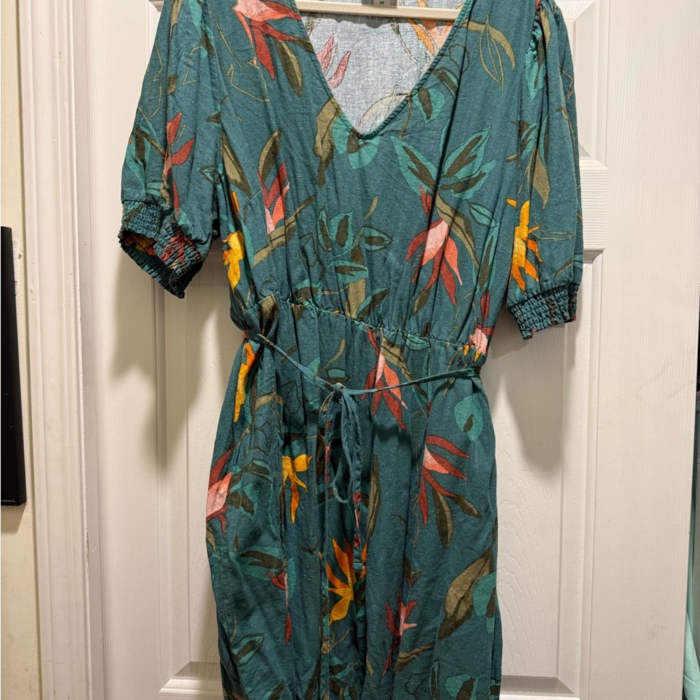 Ava and Viv Bird of Paradise V-Neck Dress with Tie Waist size 2X